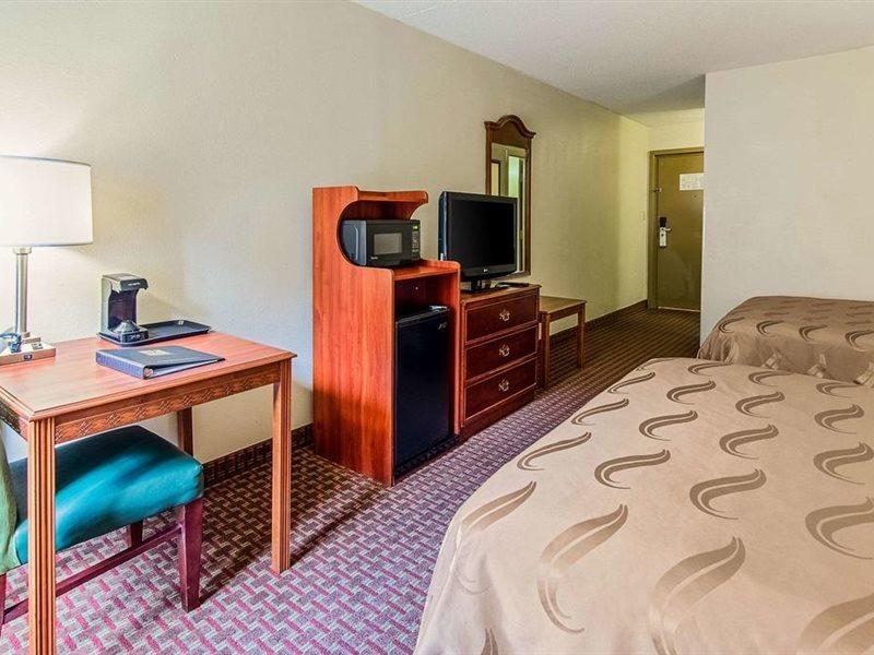 Quality Inn & Suites Lexington Near I-64 And I-81 Timber Ridge Екстериор снимка