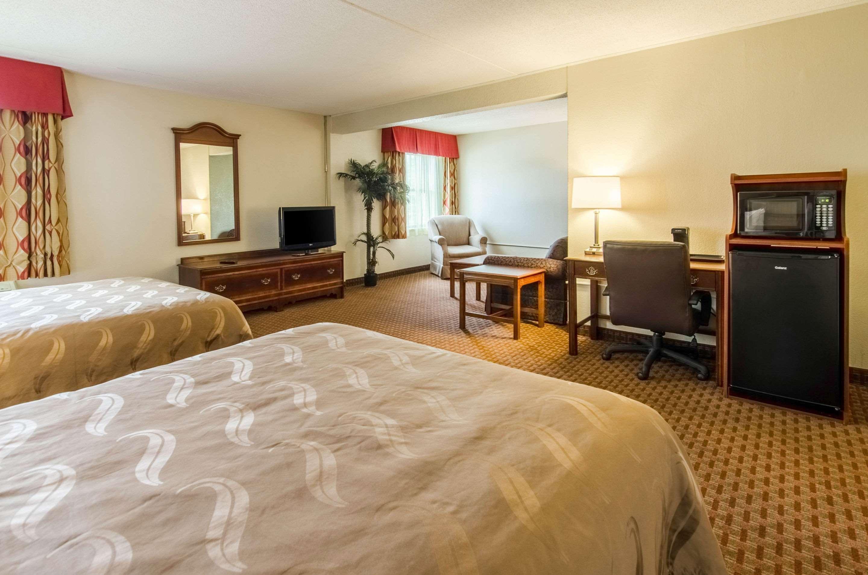 Quality Inn & Suites Lexington Near I-64 And I-81 Timber Ridge Екстериор снимка
