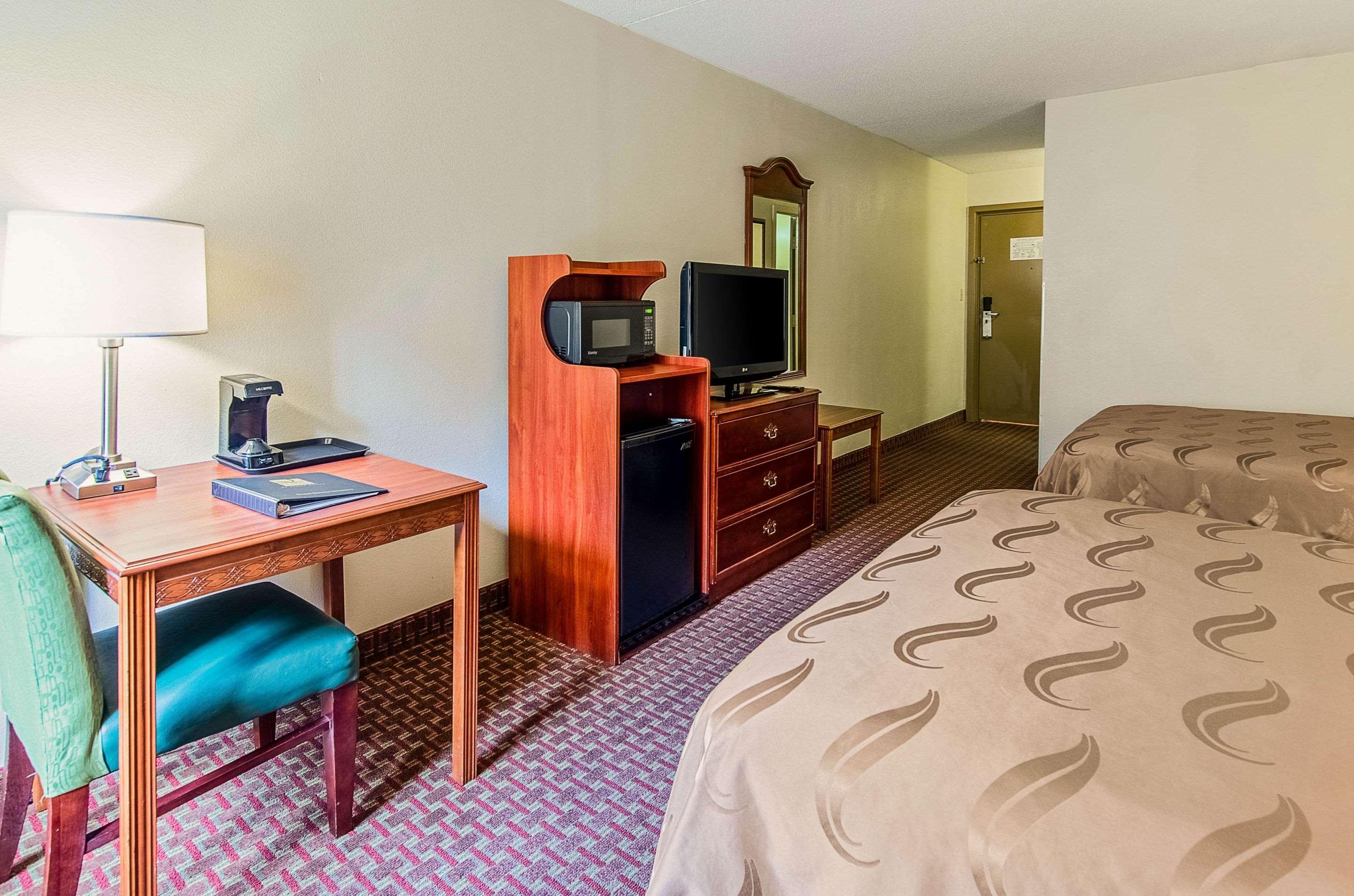 Quality Inn & Suites Lexington Near I-64 And I-81 Timber Ridge Екстериор снимка