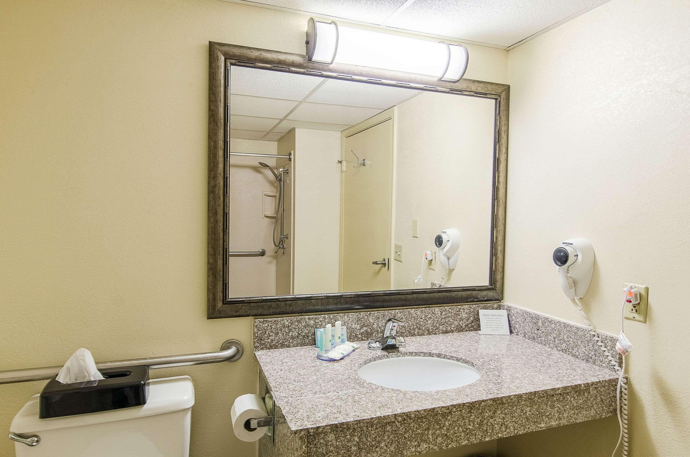 Quality Inn & Suites Lexington Near I-64 And I-81 Timber Ridge Екстериор снимка