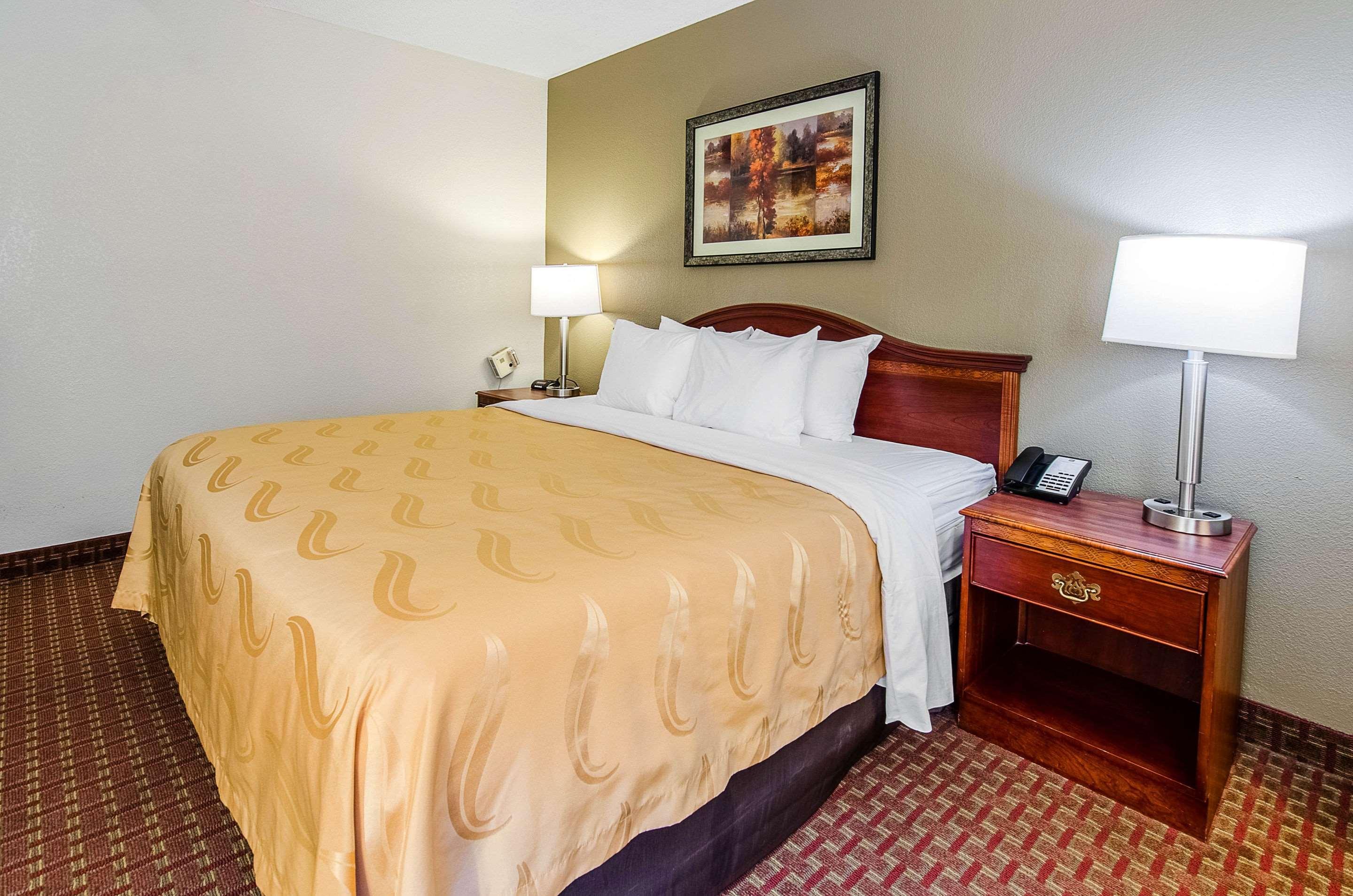 Quality Inn & Suites Lexington Near I-64 And I-81 Timber Ridge Екстериор снимка