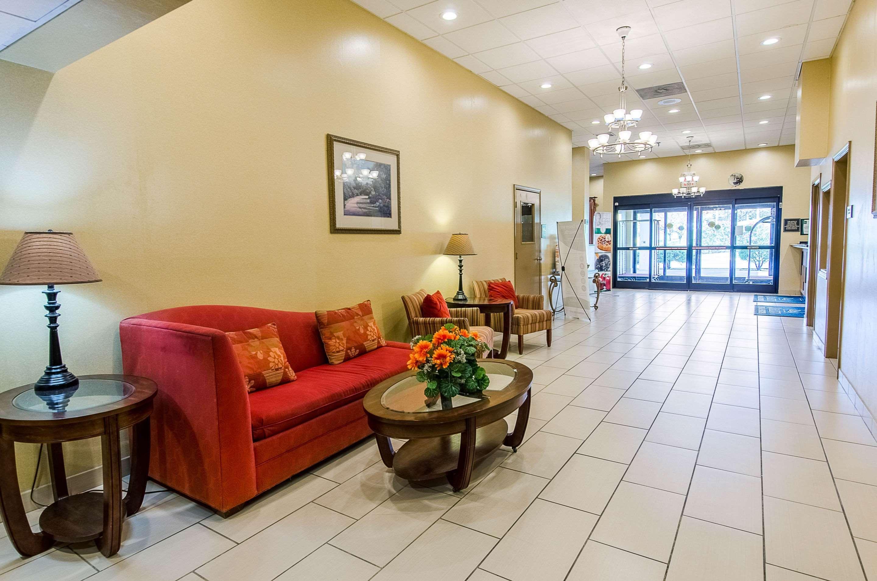 Quality Inn & Suites Lexington Near I-64 And I-81 Timber Ridge Екстериор снимка