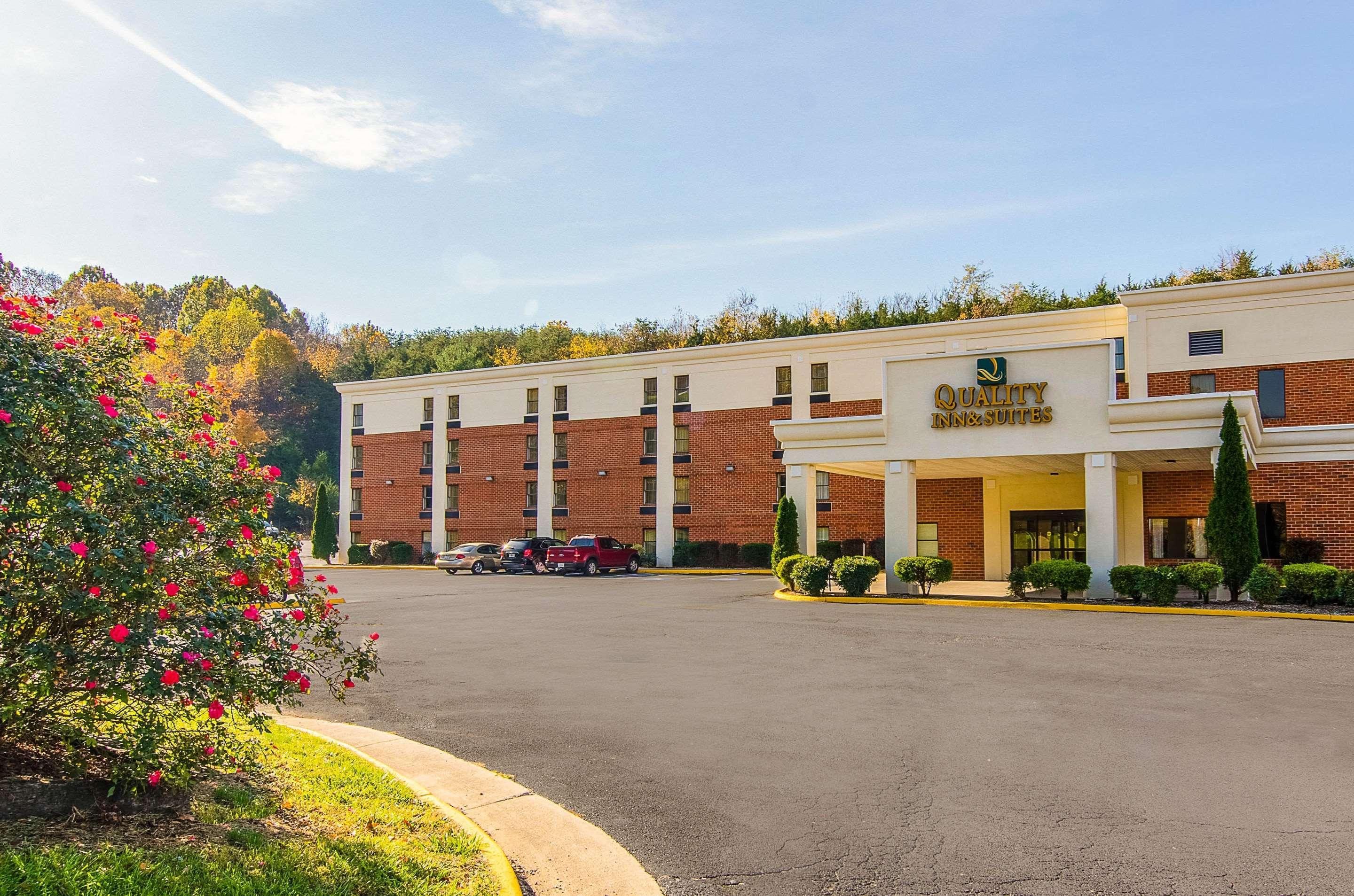 Quality Inn & Suites Lexington Near I-64 And I-81 Timber Ridge Екстериор снимка
