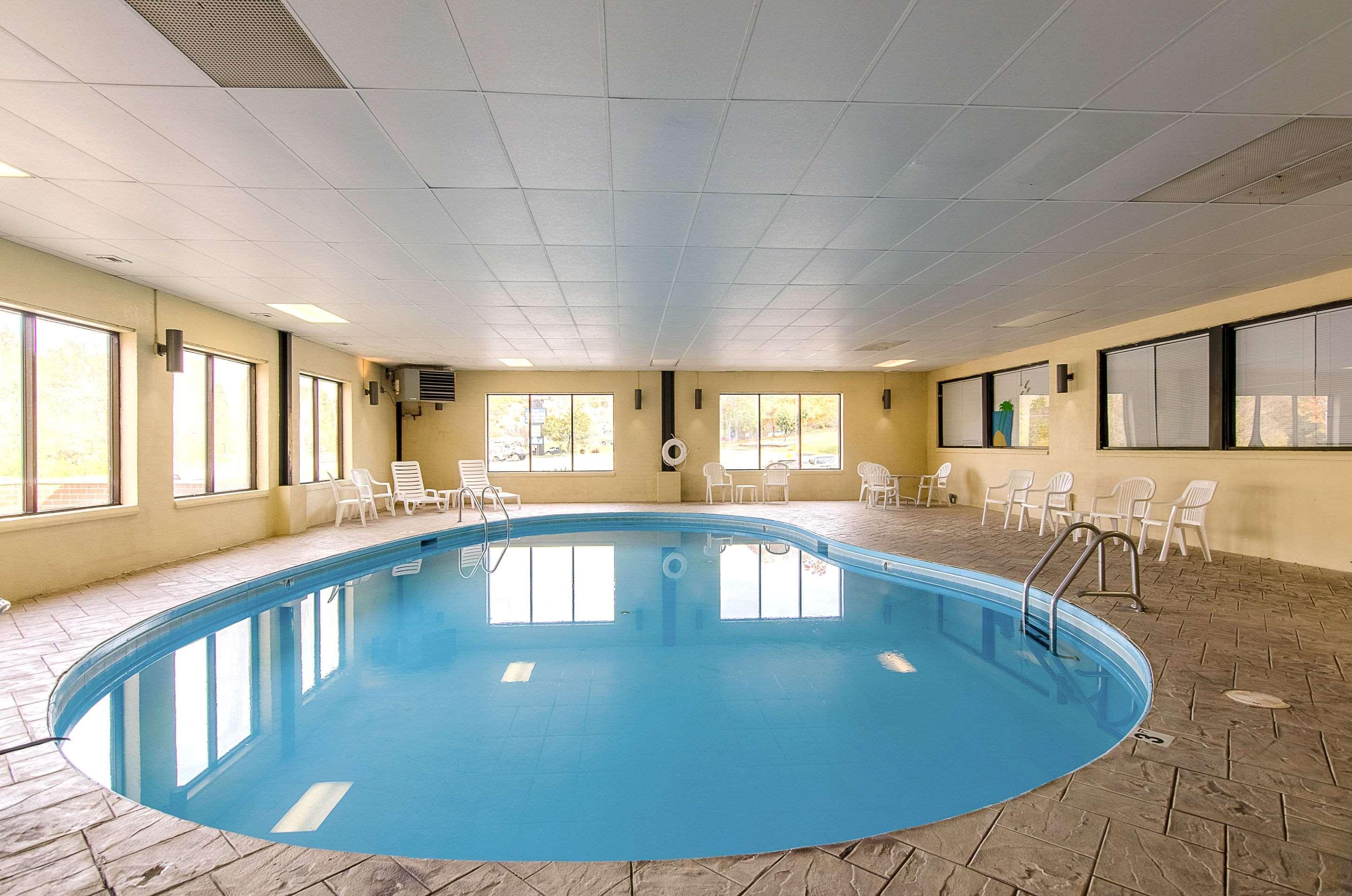 Quality Inn & Suites Lexington Near I-64 And I-81 Timber Ridge Екстериор снимка
