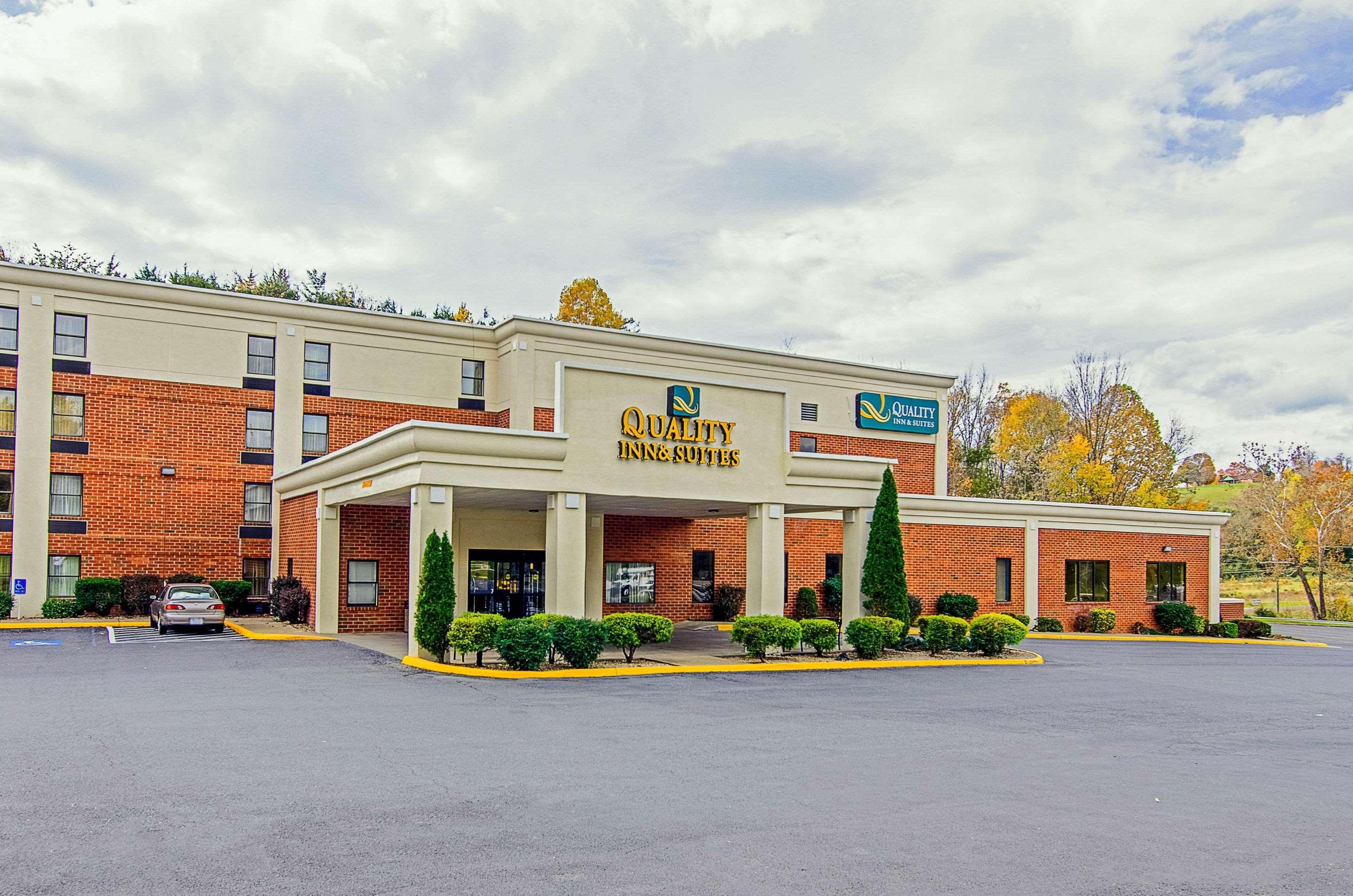 Quality Inn & Suites Lexington Near I-64 And I-81 Timber Ridge Екстериор снимка