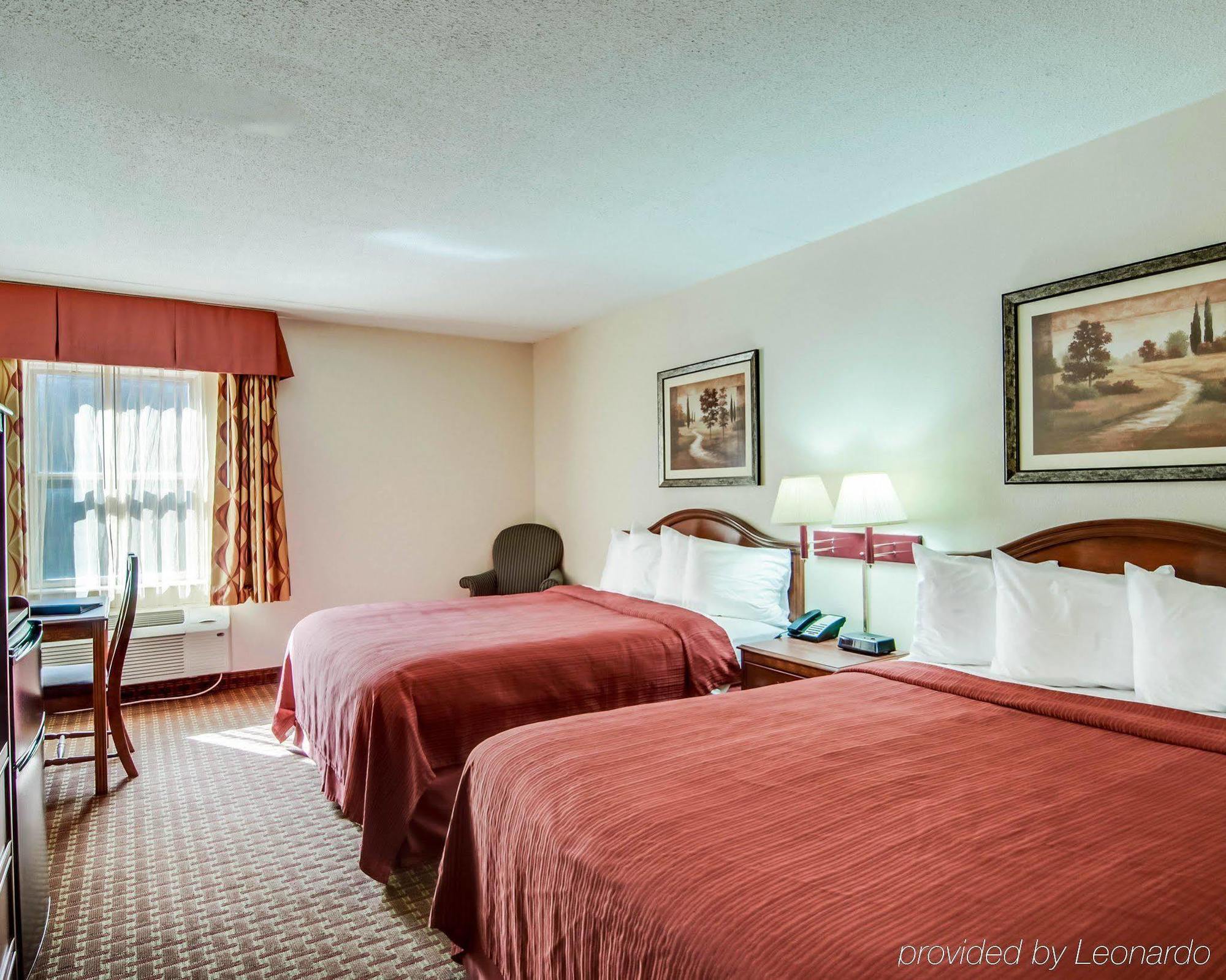 Quality Inn & Suites Lexington Near I-64 And I-81 Timber Ridge Екстериор снимка
