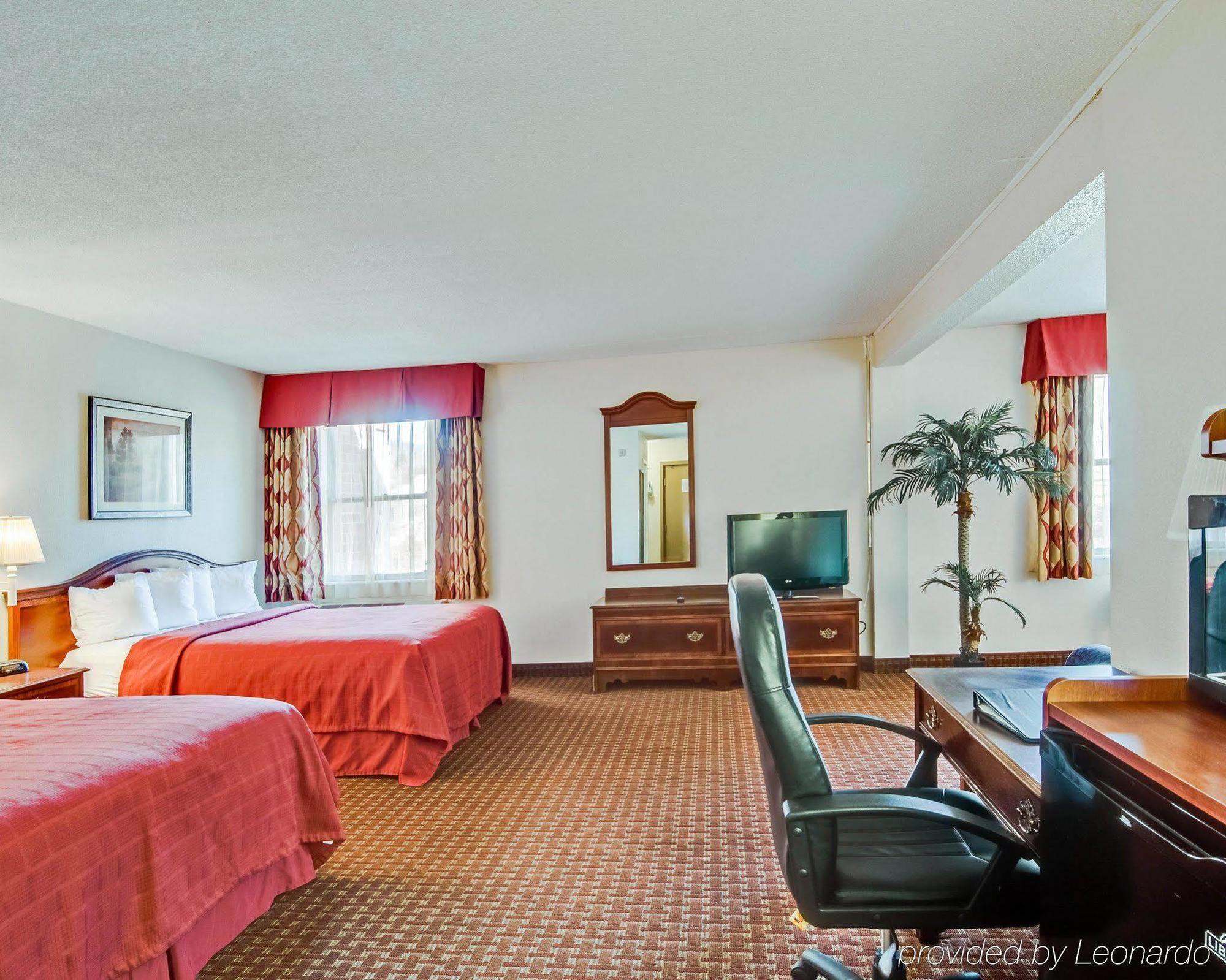 Quality Inn & Suites Lexington Near I-64 And I-81 Timber Ridge Екстериор снимка