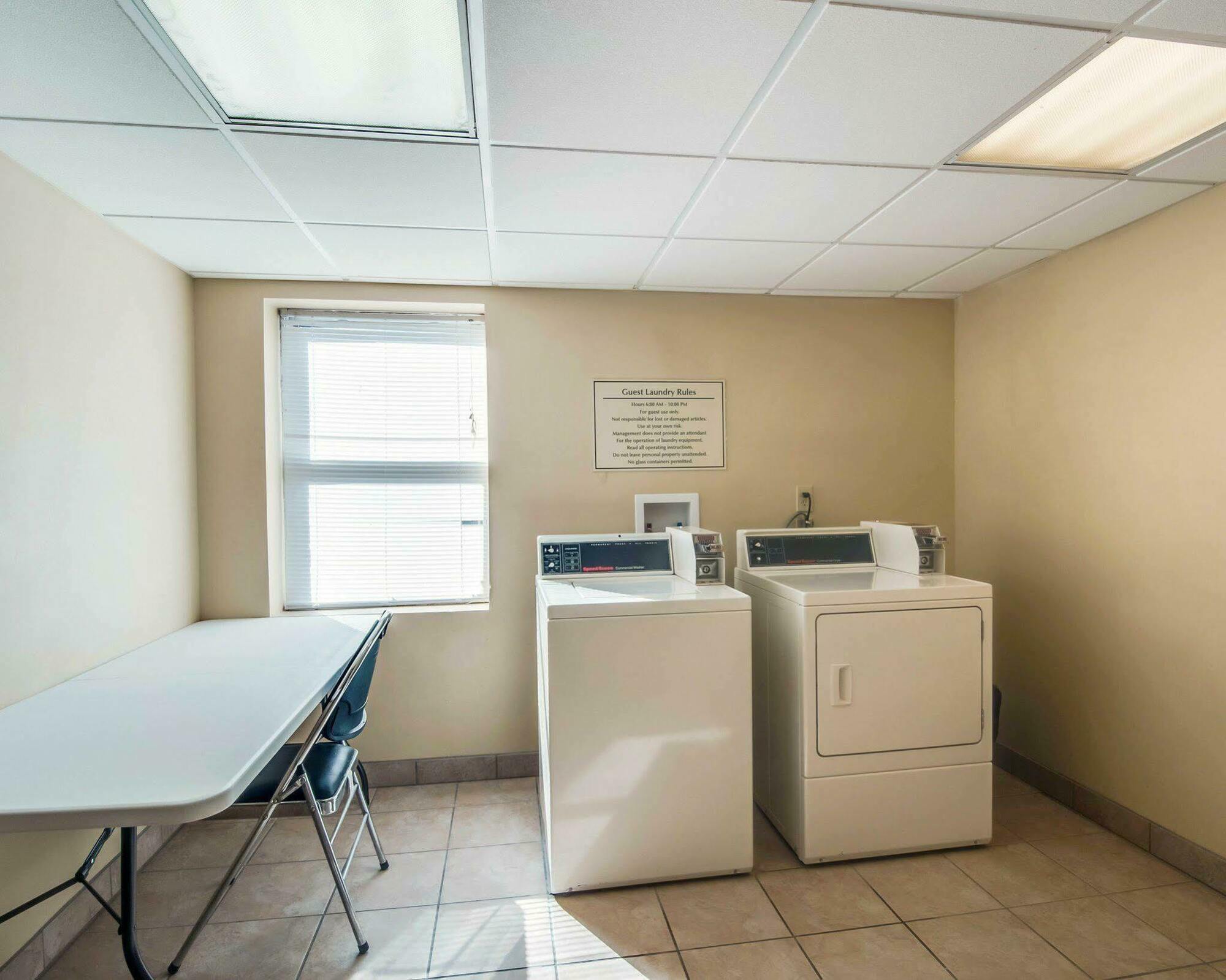 Quality Inn & Suites Lexington Near I-64 And I-81 Timber Ridge Екстериор снимка